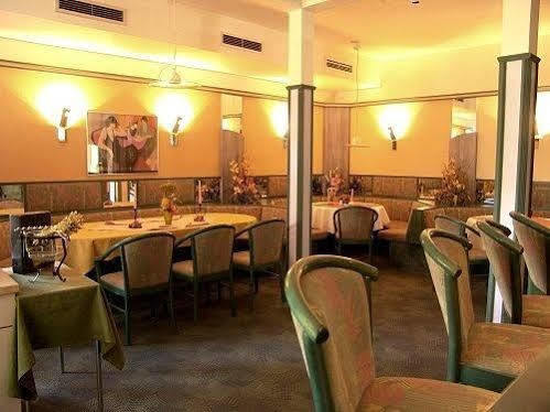 Oder-Hotel Schwedt Exteriör bild