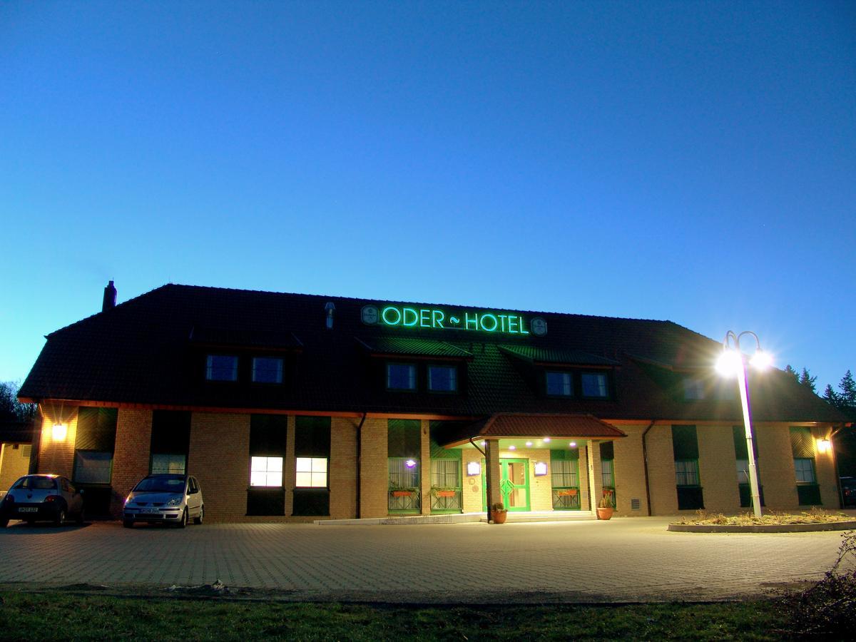 Oder-Hotel Schwedt Exteriör bild